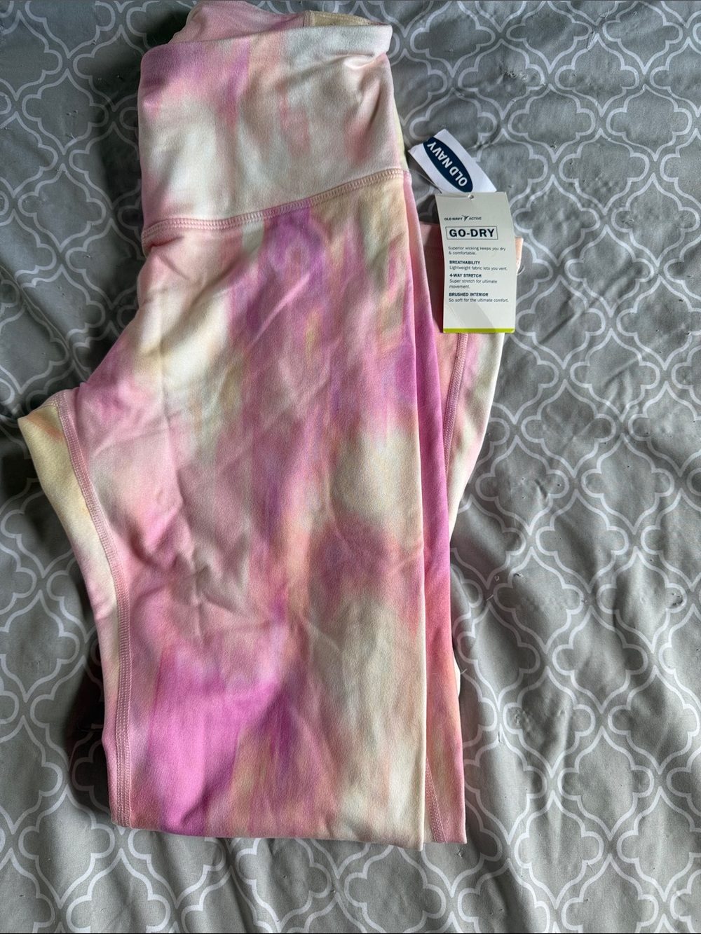 Old Navy Women’s  Pink Tie-Dye Active Leggings